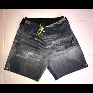 Lululemon Men Shorts